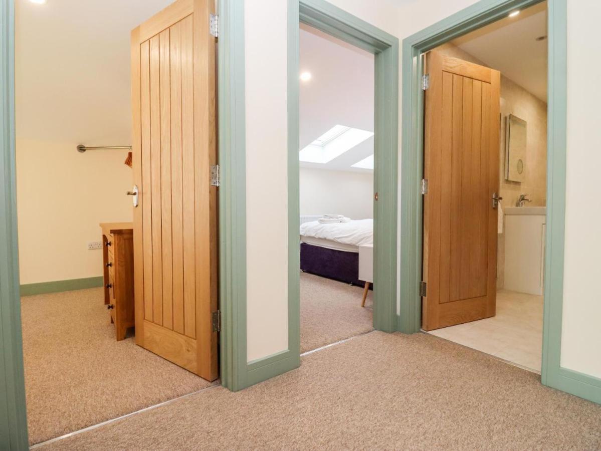 Appartement Bears Court à Cheltenham Extérieur photo