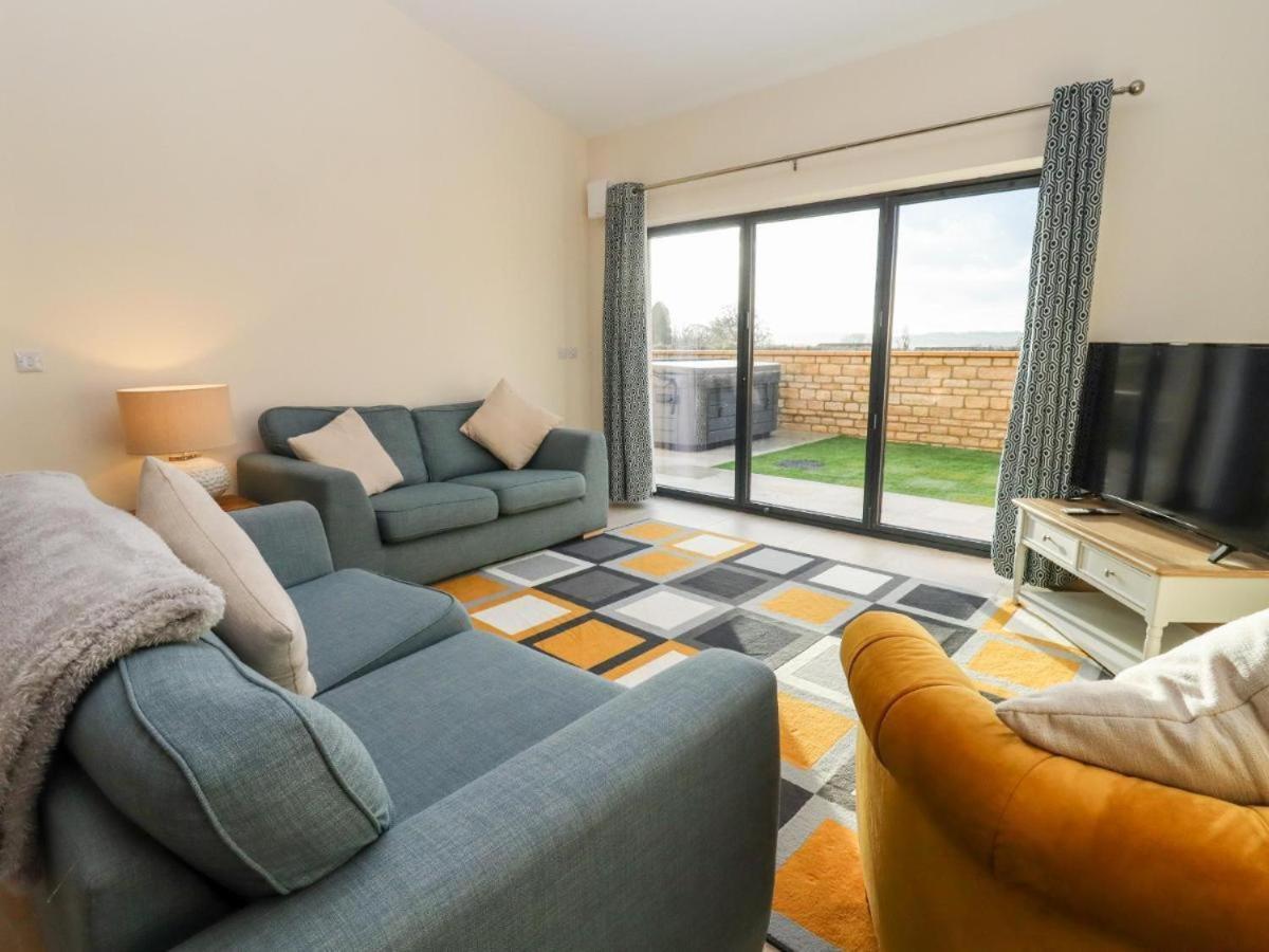 Appartement Bears Court à Cheltenham Extérieur photo