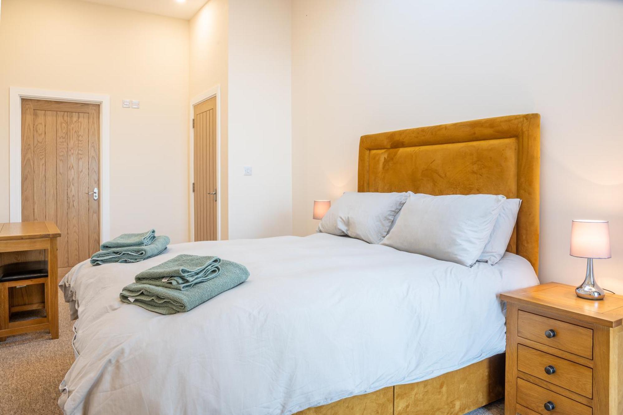 Appartement Bears Court à Cheltenham Extérieur photo