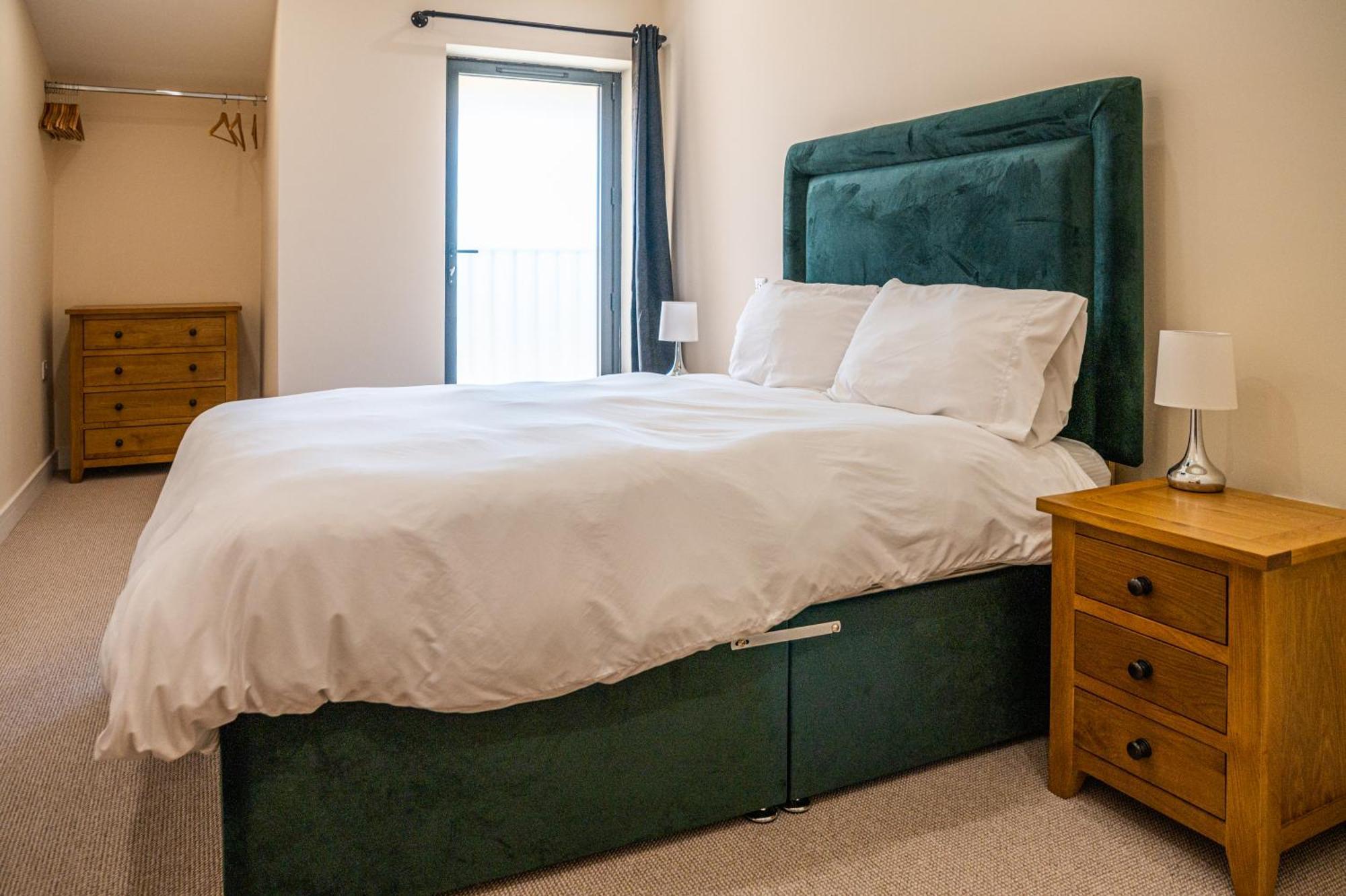 Appartement Bears Court à Cheltenham Extérieur photo