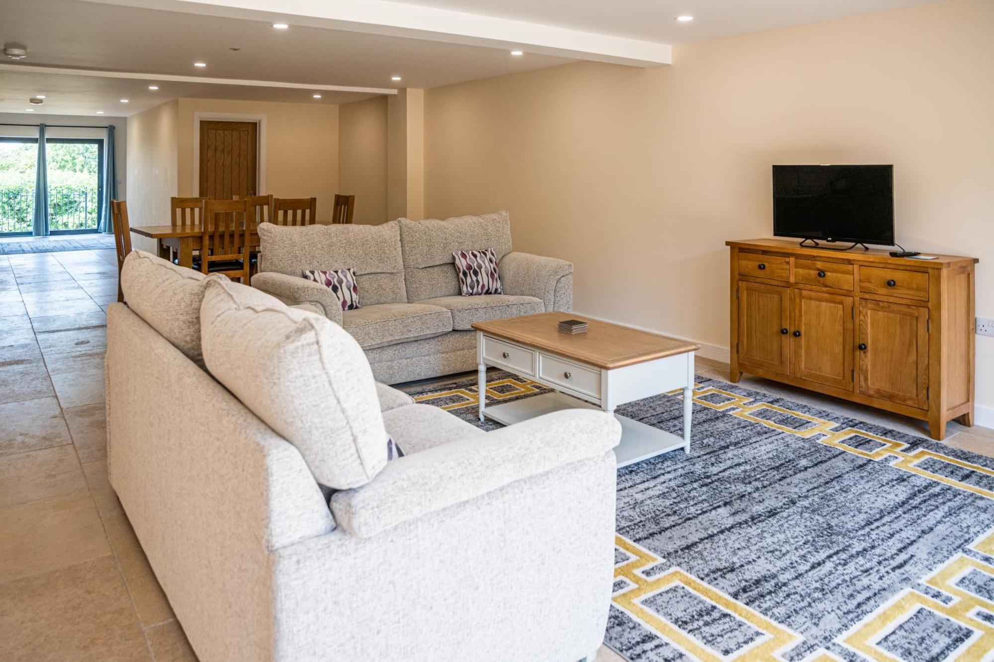 Appartement Bears Court à Cheltenham Extérieur photo